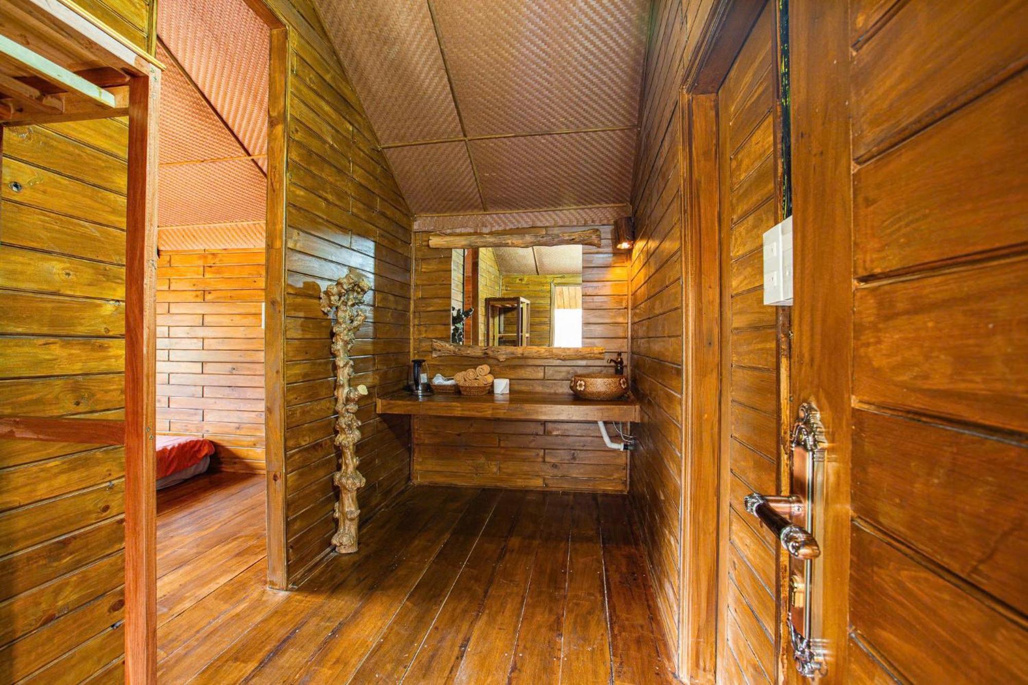 Nha Trong Ban - Homestay Mang Den Kon Von Kla Exterior foto